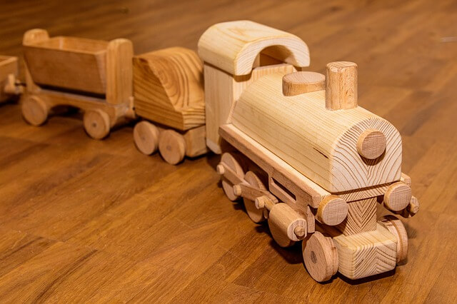 drewniane zabawki - kolejka